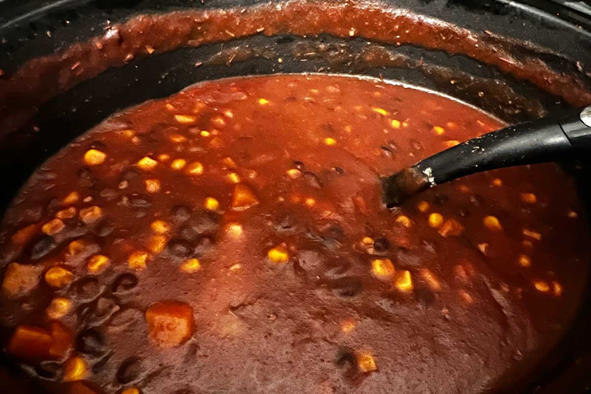 Easy Weeknight Vegetarian Chili: Flavorful & Fast Recipe